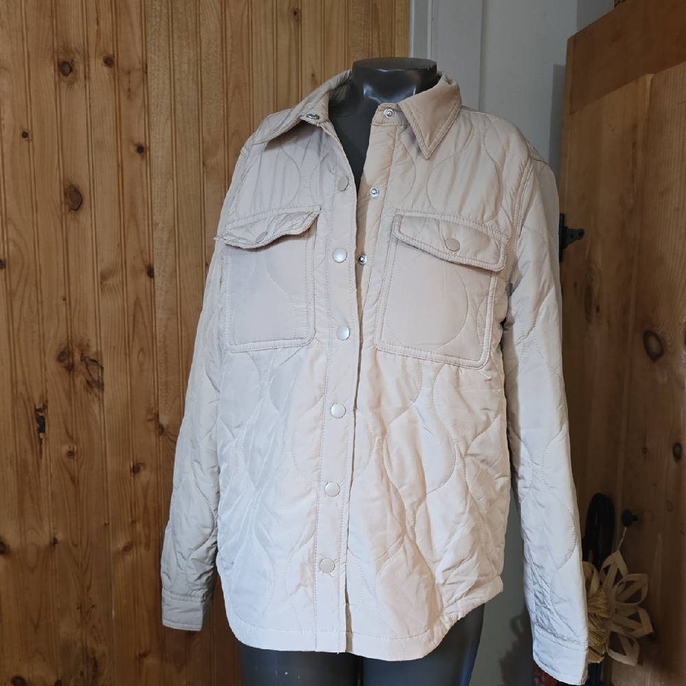 Love Tree Puffer Coat Size Small Champagne/Tan Color Lightweight for Fall